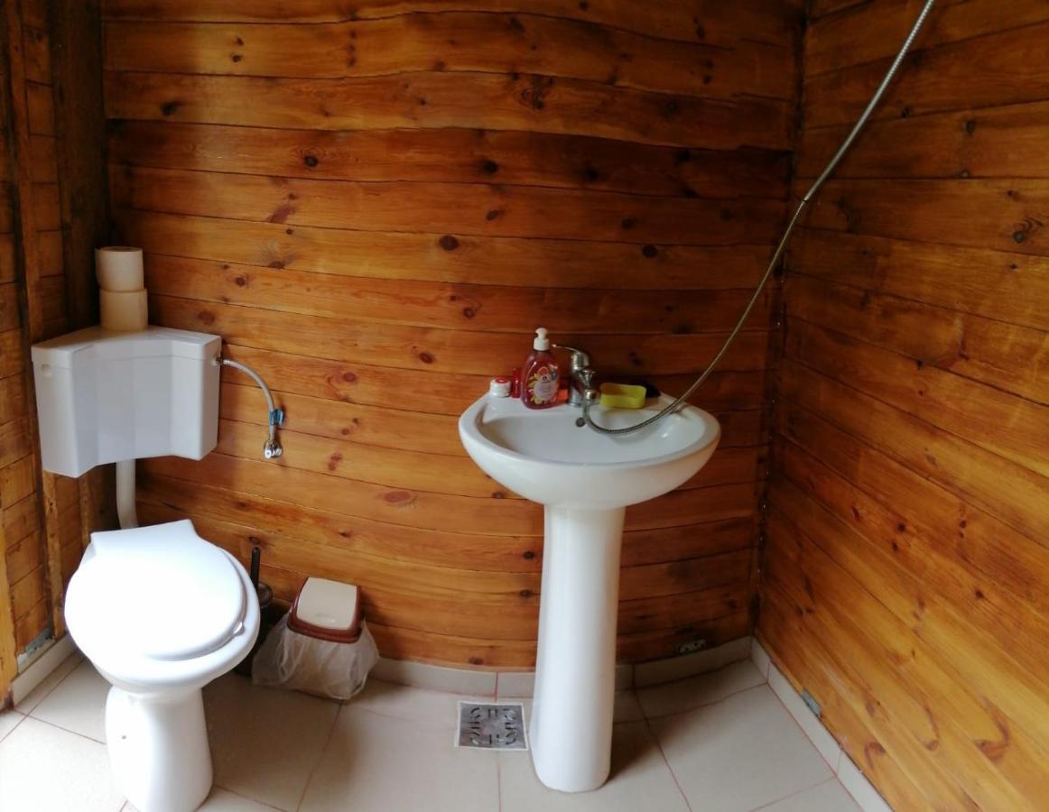 Edelweiss Guesthouse, Glamping And Camping Suhaia Екстер'єр фото
