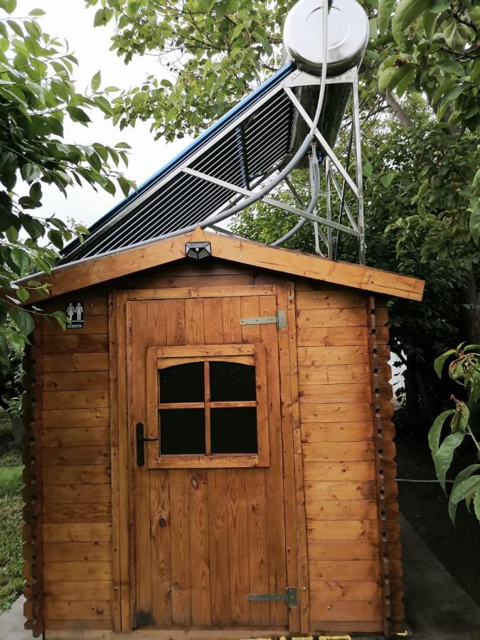 Edelweiss Guesthouse, Glamping And Camping Suhaia Екстер'єр фото