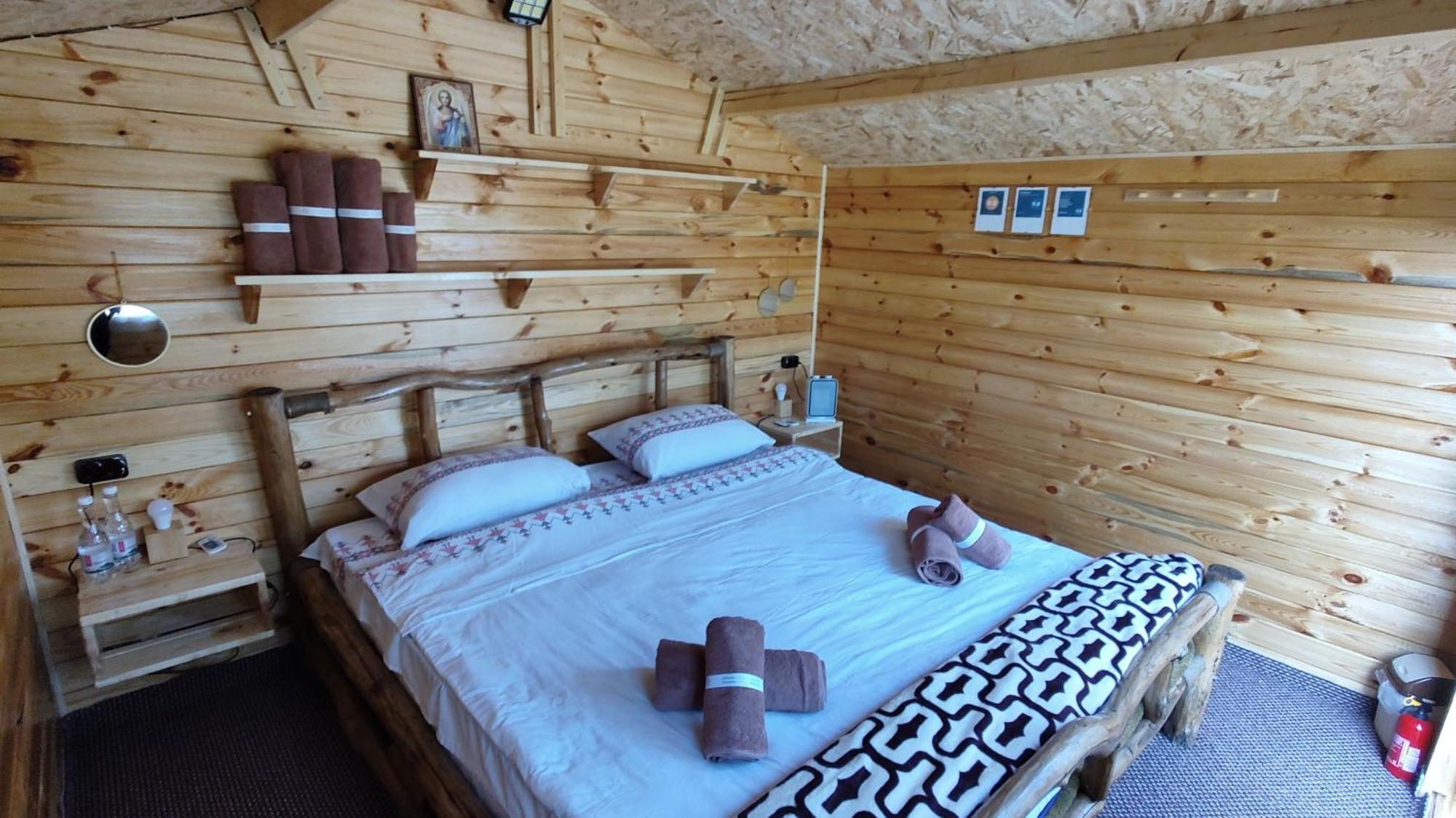 Edelweiss Guesthouse, Glamping And Camping Suhaia Екстер'єр фото