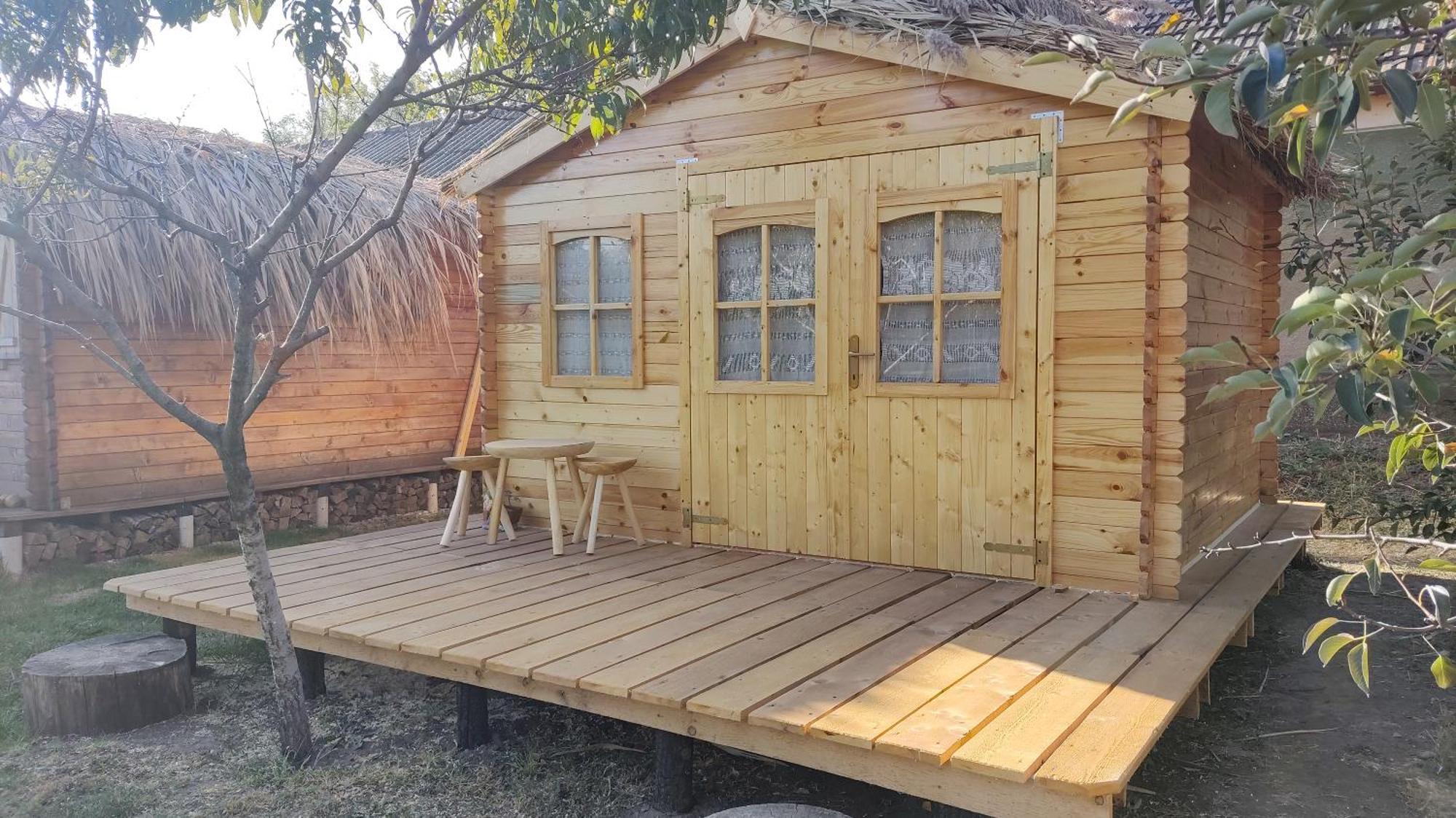 Edelweiss Guesthouse, Glamping And Camping Suhaia Екстер'єр фото