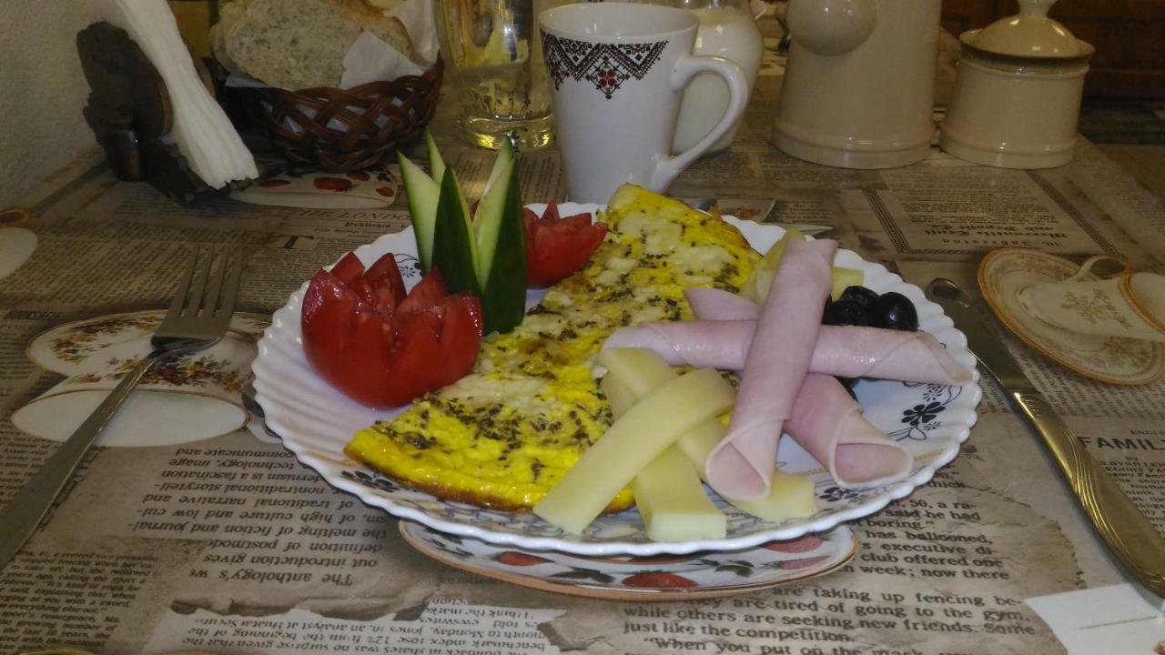 Edelweiss Guesthouse, Glamping And Camping Suhaia Екстер'єр фото